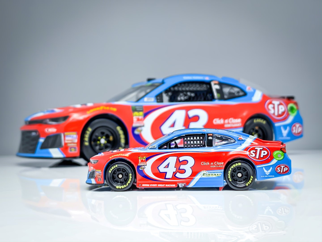 Illustration for article titled BUBBA WALLACE` 2018 CAMARO